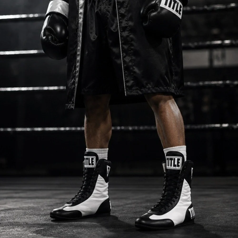 TITLE Boxing Hi-Top Speed-Flex Encore Boxing Shoes White Black Size 10 EU 44